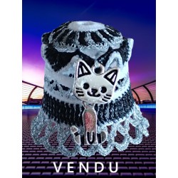 chat articulé argent sur dé...