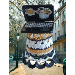 Mini ordinateur sur dé à...