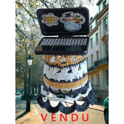 Mini ordinateur sur dé à...