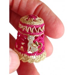 Ravissant dé à coudre rose...